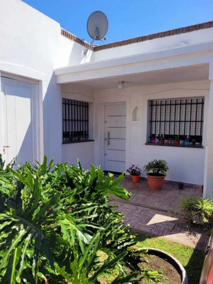  Casa americana de 5 ambientes con local en venta - Rafael Castillo - APTO CREDITO