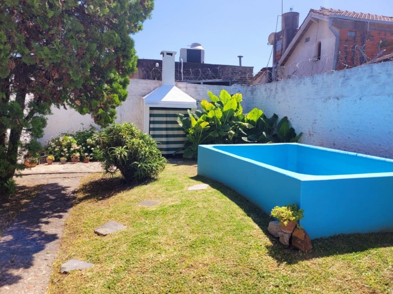  Casa americana de 5 ambientes con local en venta - Rafael Castillo