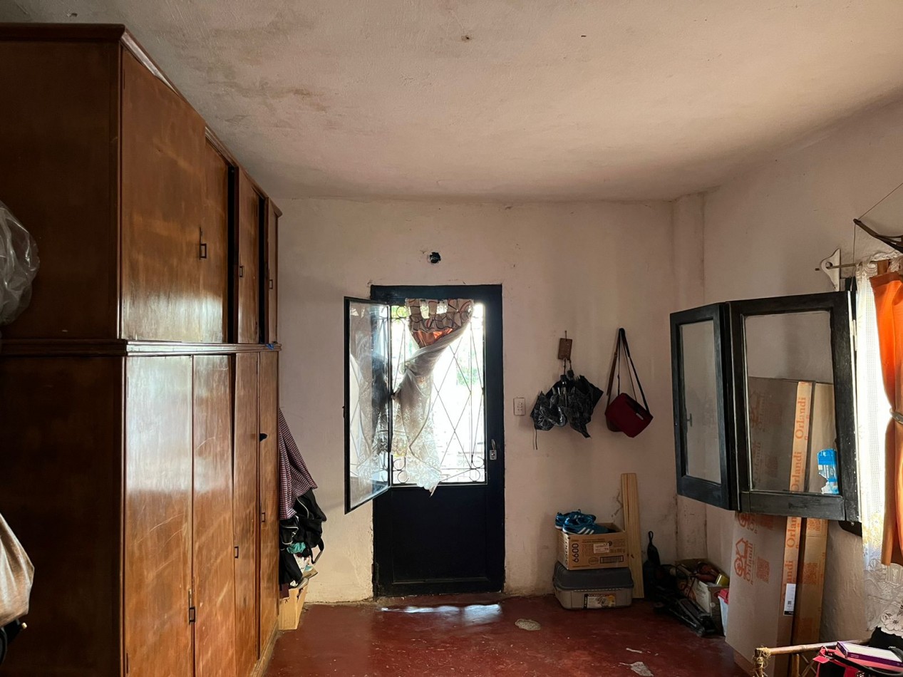 Casa a reciclar en venta - Moron Sur