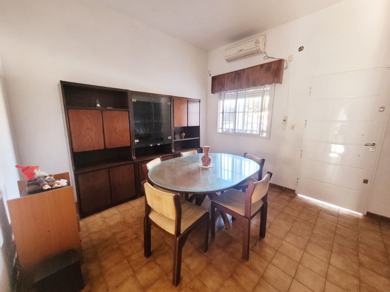  Casa americana de 5 ambientes con local en venta - Rafael Castillo