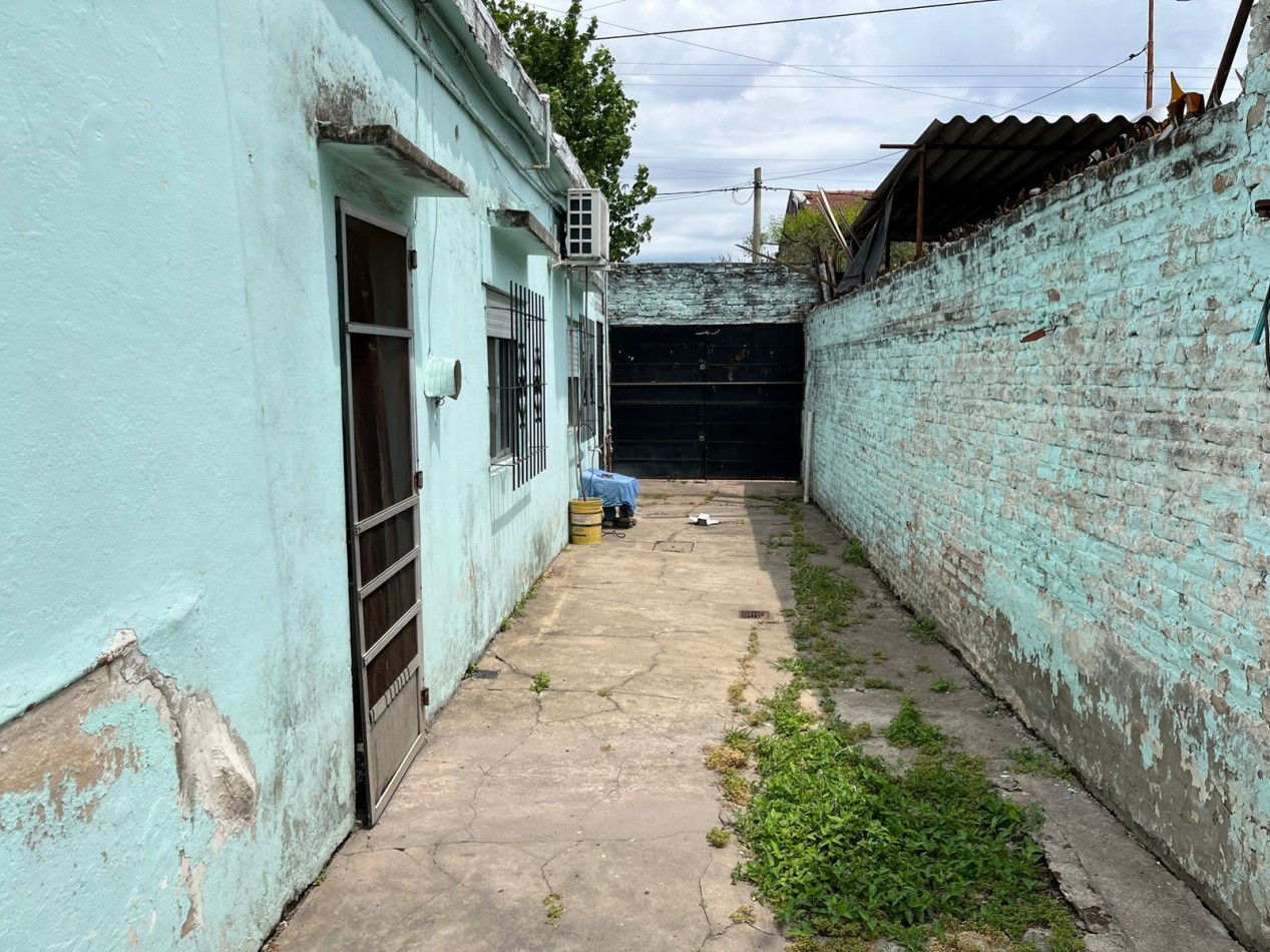 Casa de 4 ambientes a refaccionar en venta - Rafael Castillo