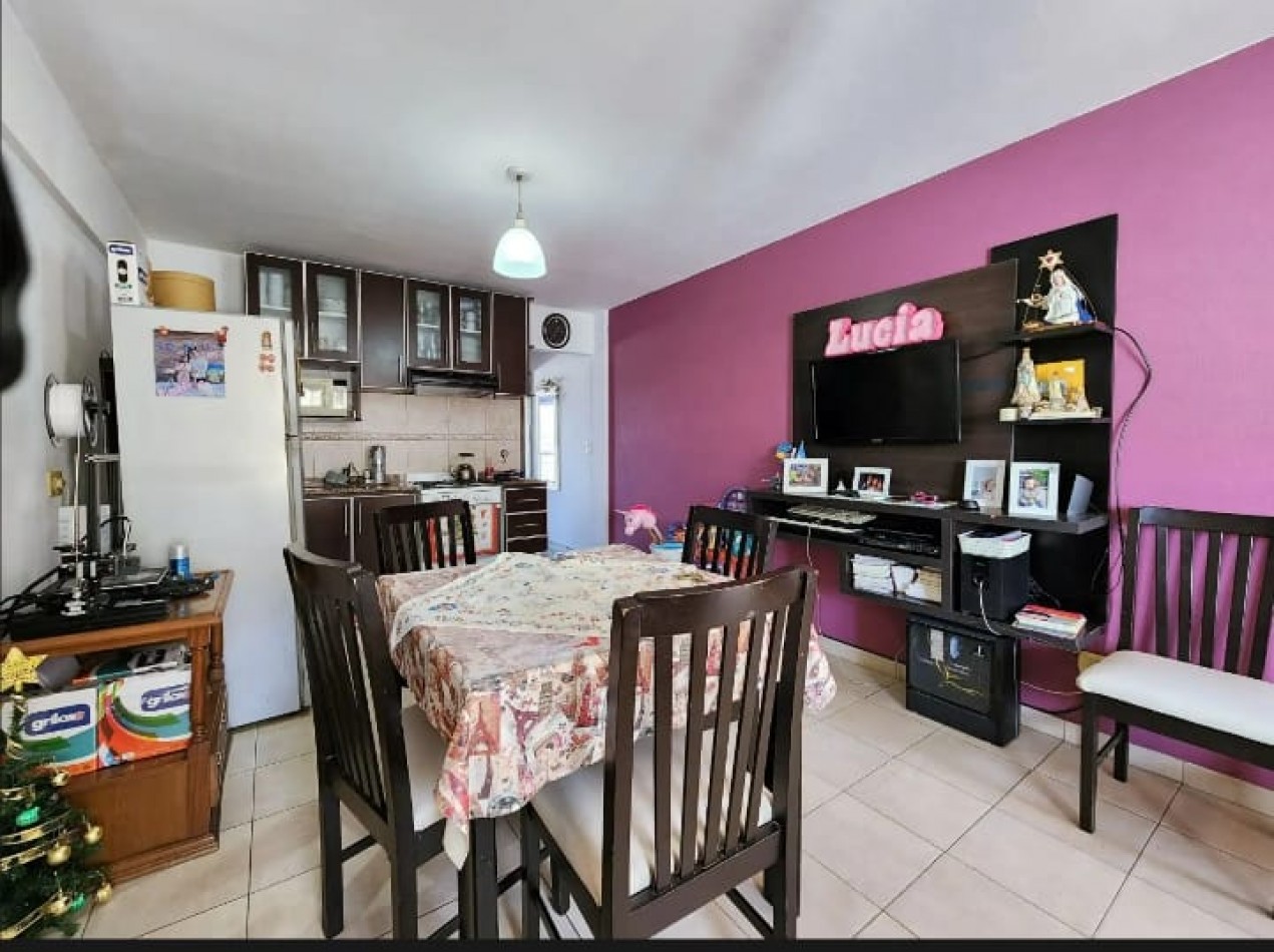 Luminoso 2 ambientes con cochera en Moron Sur - Ideal inversor o primera vivienda