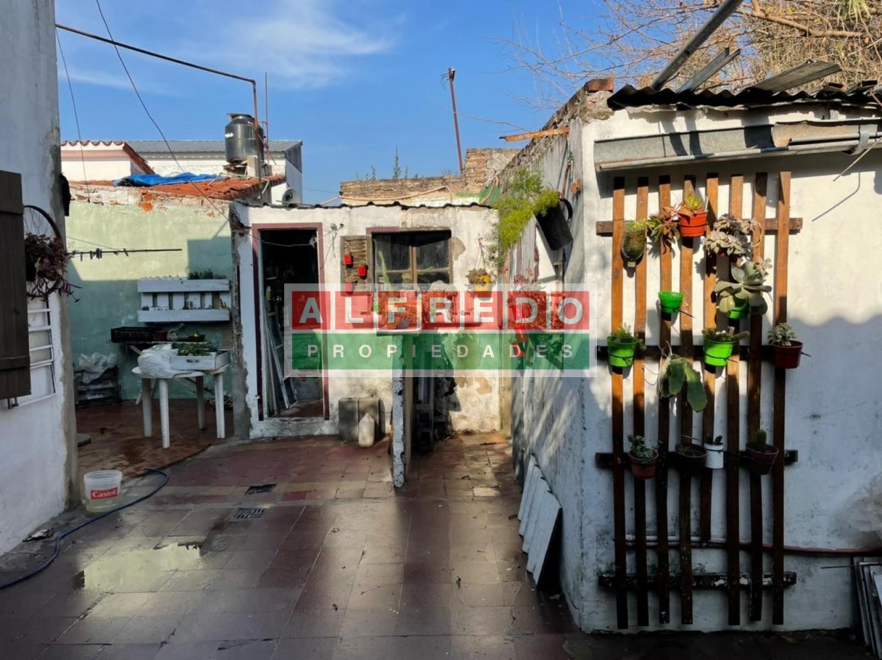 Casa tipo americana de 4 ambientes en Venta - Castelar Sur