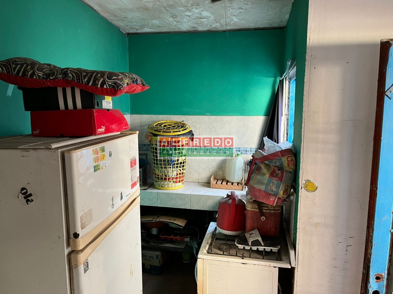 Casa a reciclar en venta - Moron Sur