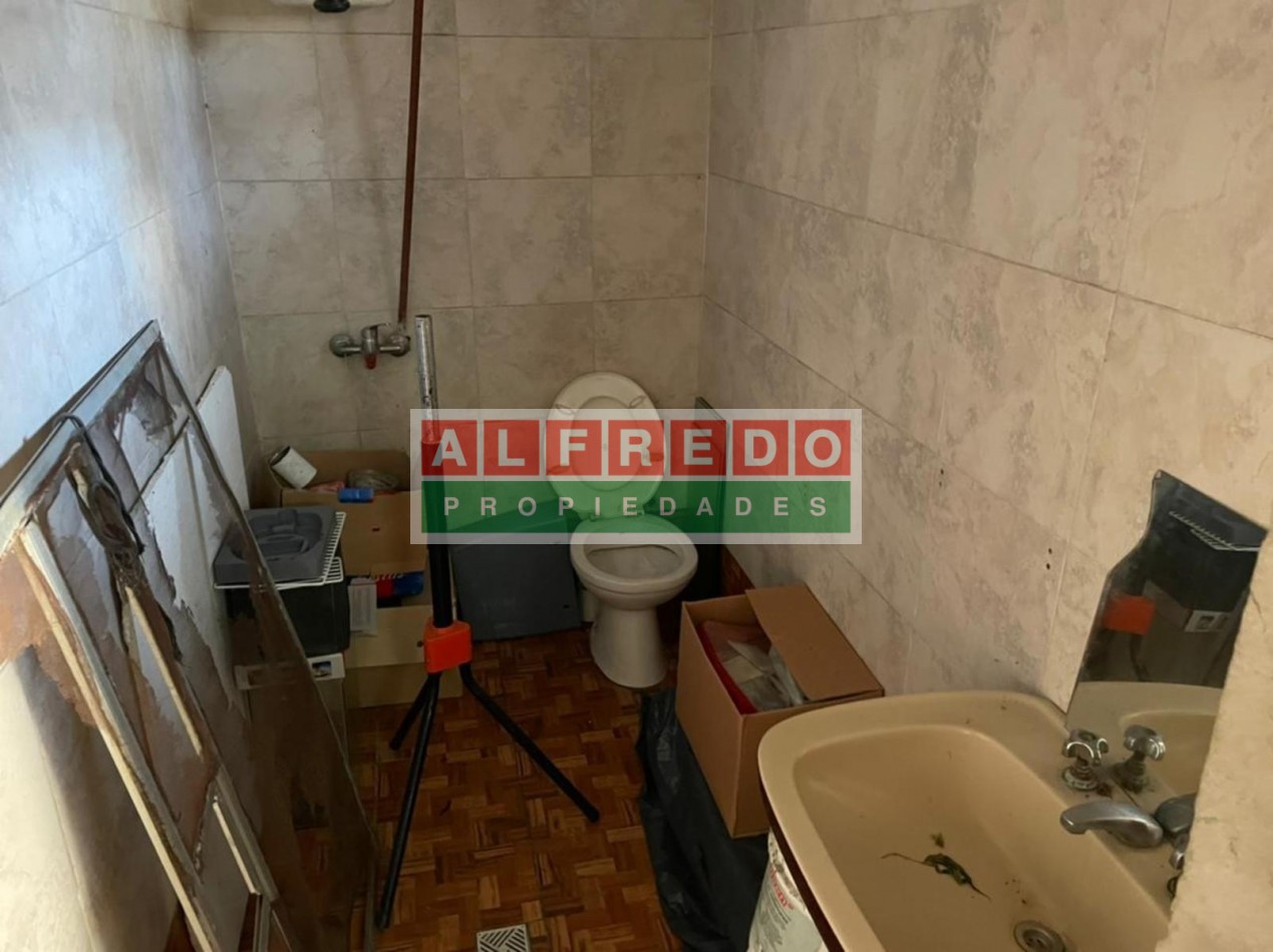 Casa tipo americana de 4 ambientes en Venta - Castelar Sur