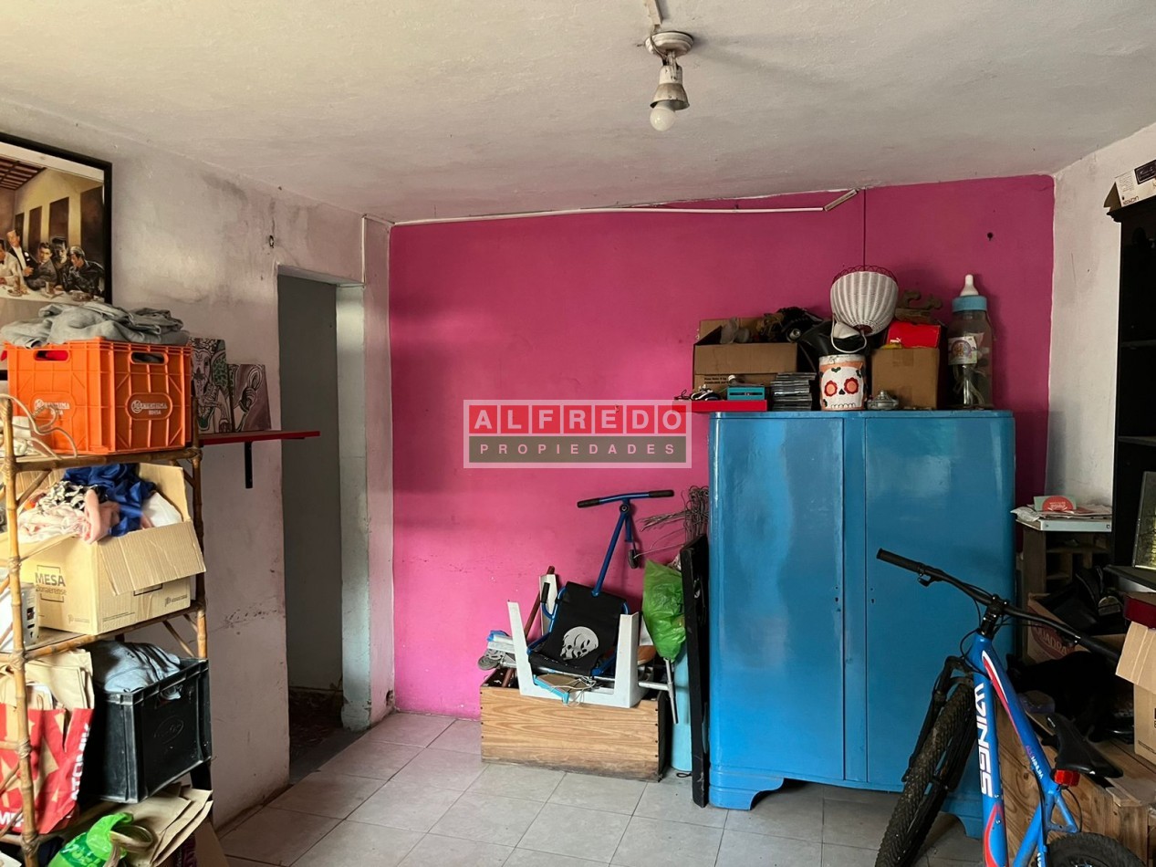 Casa a reciclar en venta - Moron Sur