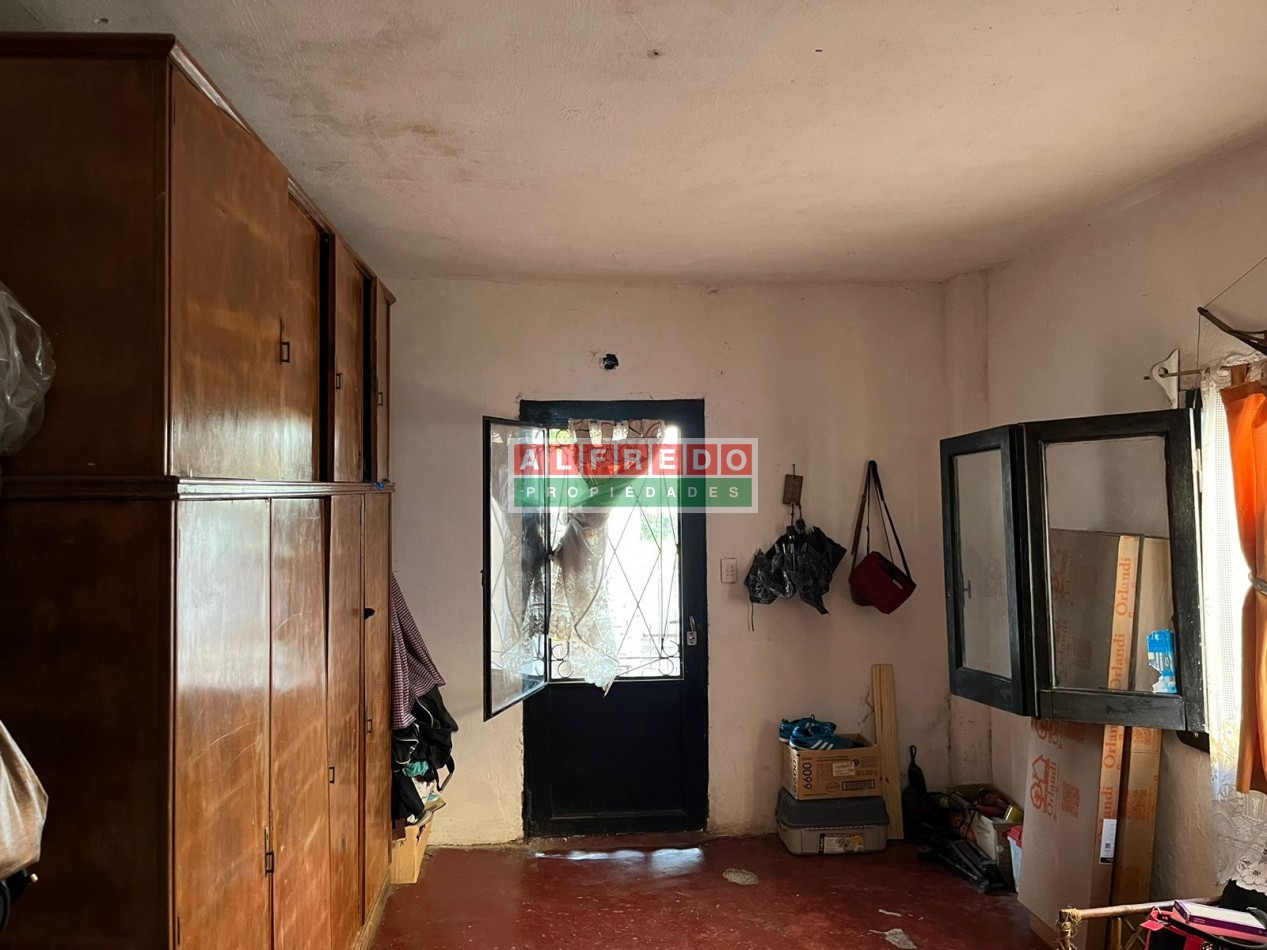 Casa a reciclar en venta - Moron Sur