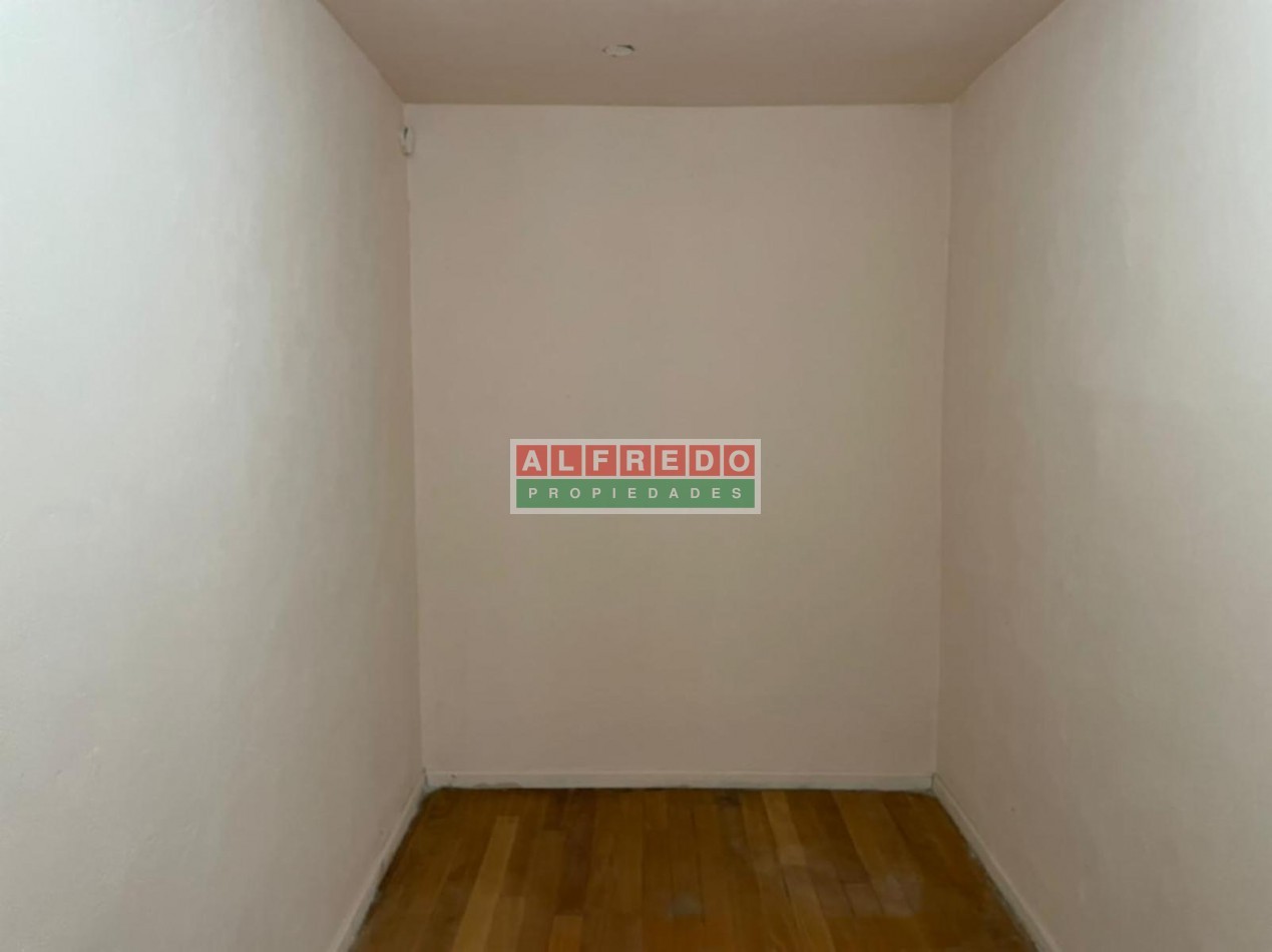 Casa con 2 departamentos en Venta - Oportunidad para Inversores - Libertad