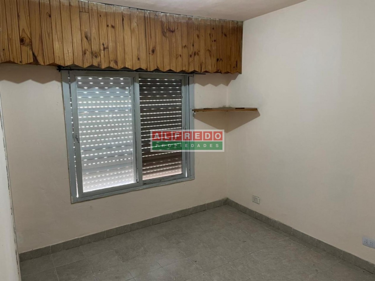Casa con 2 departamentos en Venta - Oportunidad para Inversores - Libertad