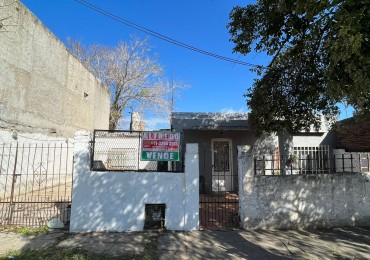 Casa a reciclar en venta - Moron Sur