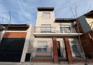 Casa de 8 ambientes en venta -  Libertad