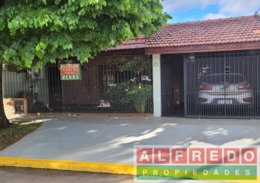 Casa 4 Ambientes con Piscina y Cochera - Moron Sur