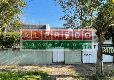 Casa tipo americana de 4 ambientes en Venta - Castelar Sur
